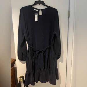Elegant Navy Long-Sleeve Dress